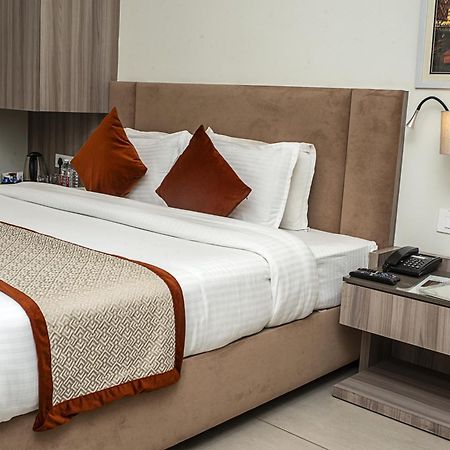 Hotel The Royal Vista Varanasi Eksteriør bilde