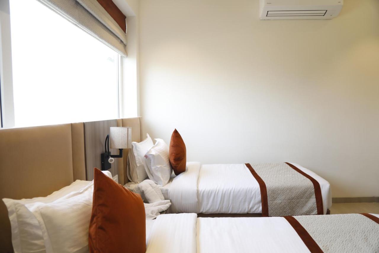 Hotel The Royal Vista Varanasi Eksteriør bilde