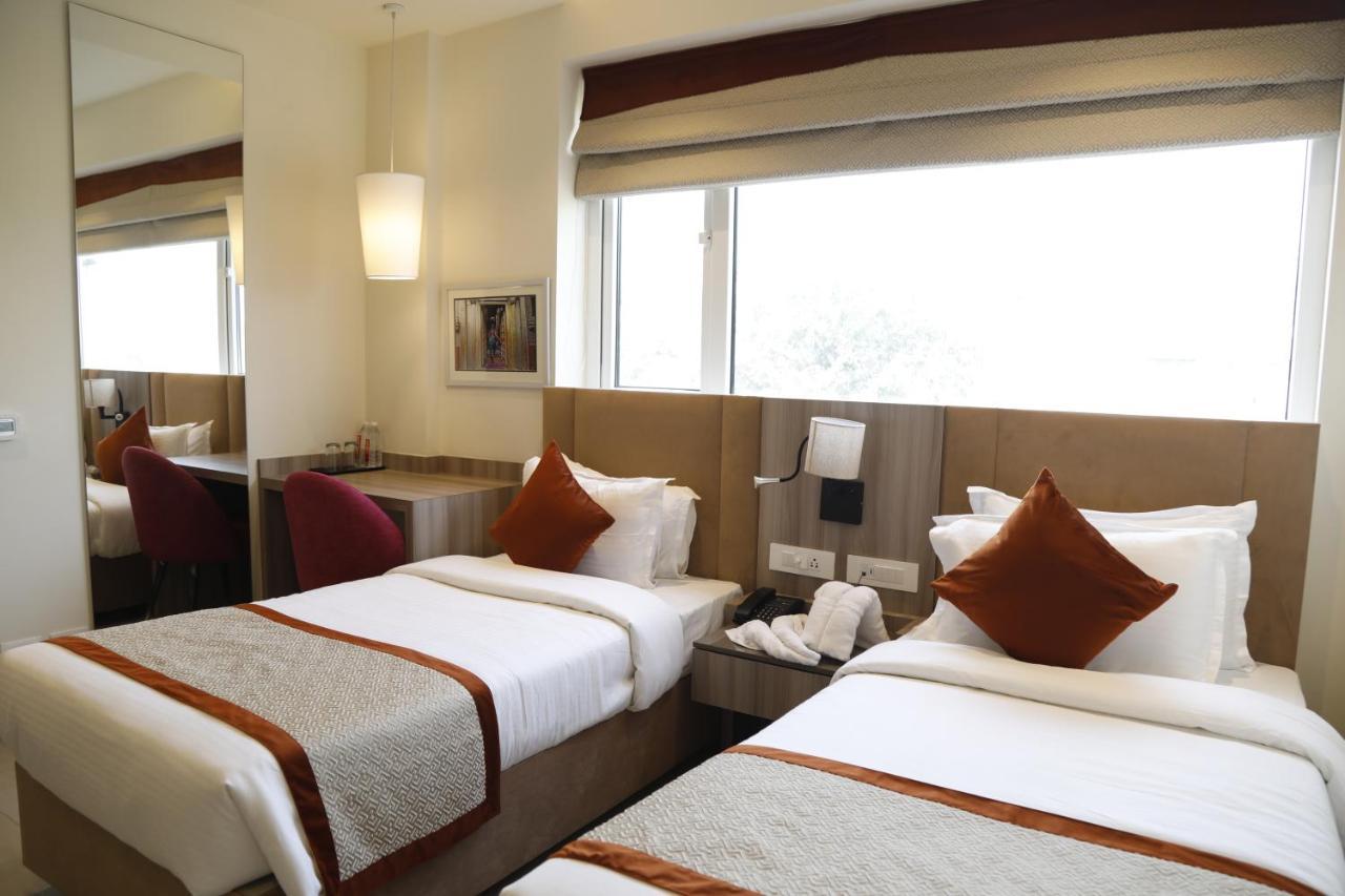 Hotel The Royal Vista Varanasi Eksteriør bilde