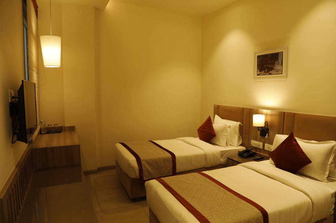 Hotel The Royal Vista Varanasi Eksteriør bilde