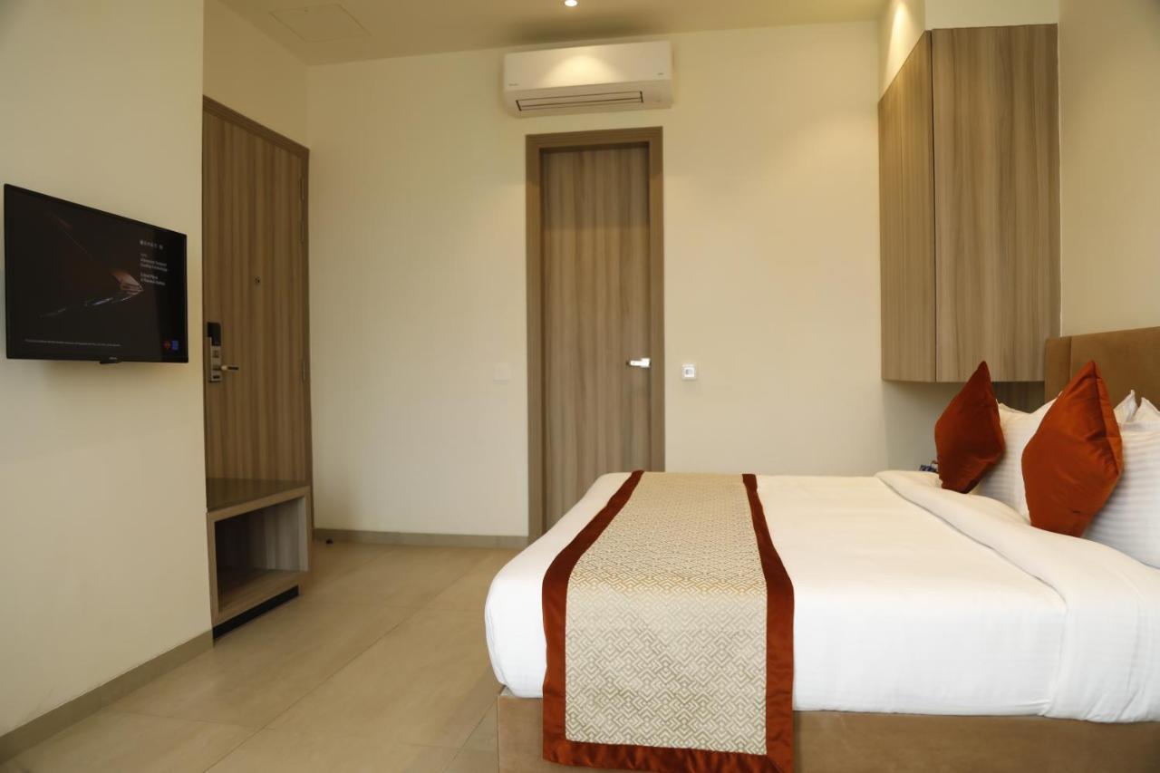 Hotel The Royal Vista Varanasi Eksteriør bilde