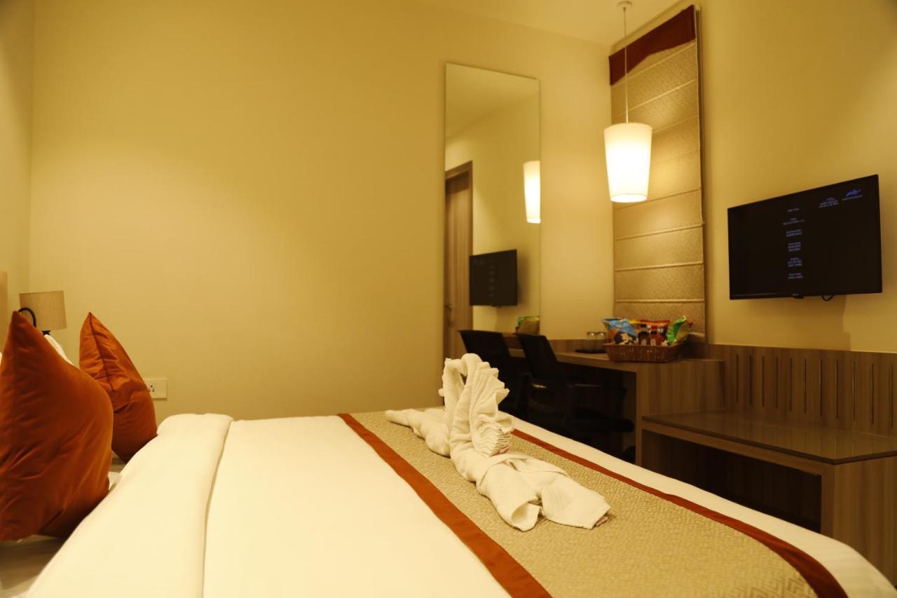 Hotel The Royal Vista Varanasi Eksteriør bilde