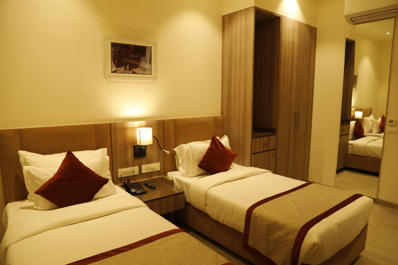 Hotel The Royal Vista Varanasi Eksteriør bilde