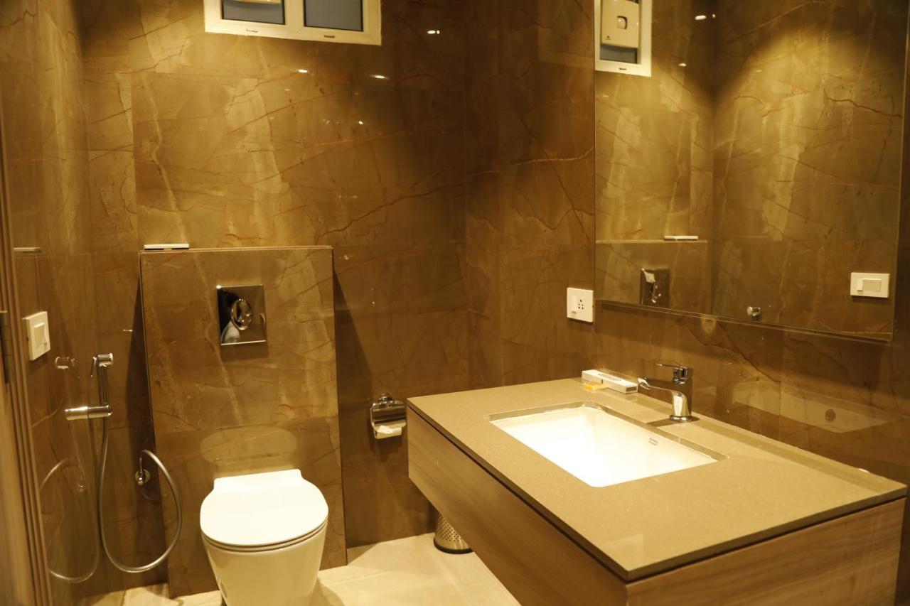 Hotel The Royal Vista Varanasi Eksteriør bilde