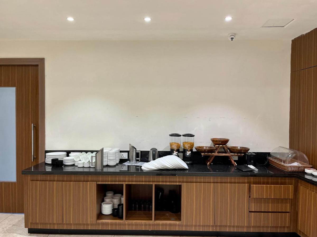 Hotel The Royal Vista Varanasi Eksteriør bilde