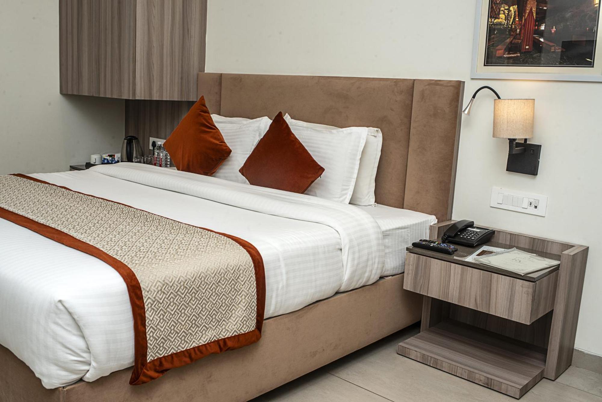 Hotel The Royal Vista Varanasi Eksteriør bilde